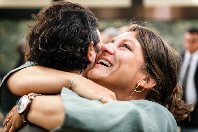 Emotionale Momente – Das Brautpaar kurz nach der Trauung